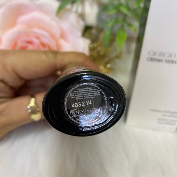 Giorgio Armani Crema Nera Extrema Volume Reshaping Eye Serum --15Ml/0.5oz - Picture 7 of 10